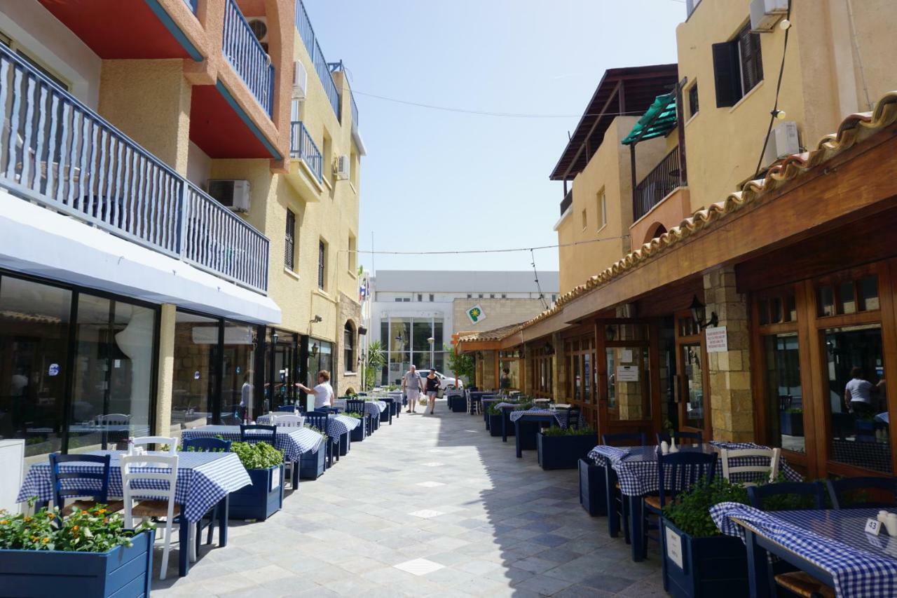 Alex'S Vacation Suite - 100M From The Beach - 6 Guests Paphos Exterior photo